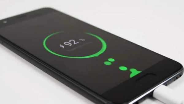 Як зарядити свій телефон на Android швидше